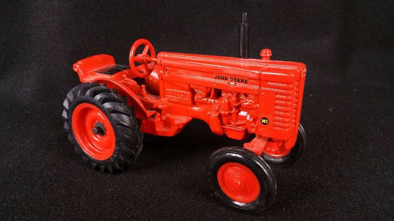 john deere toy tractors antiques