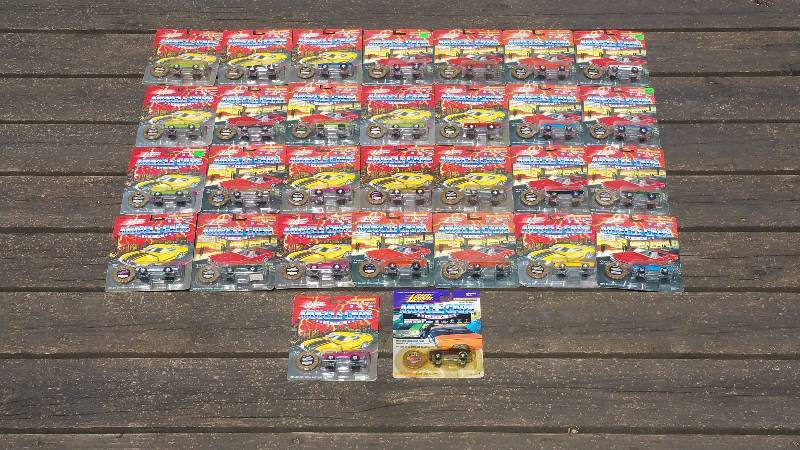 lot 77 image: (30) Johnny Lightning Die-Cast Cars MOC