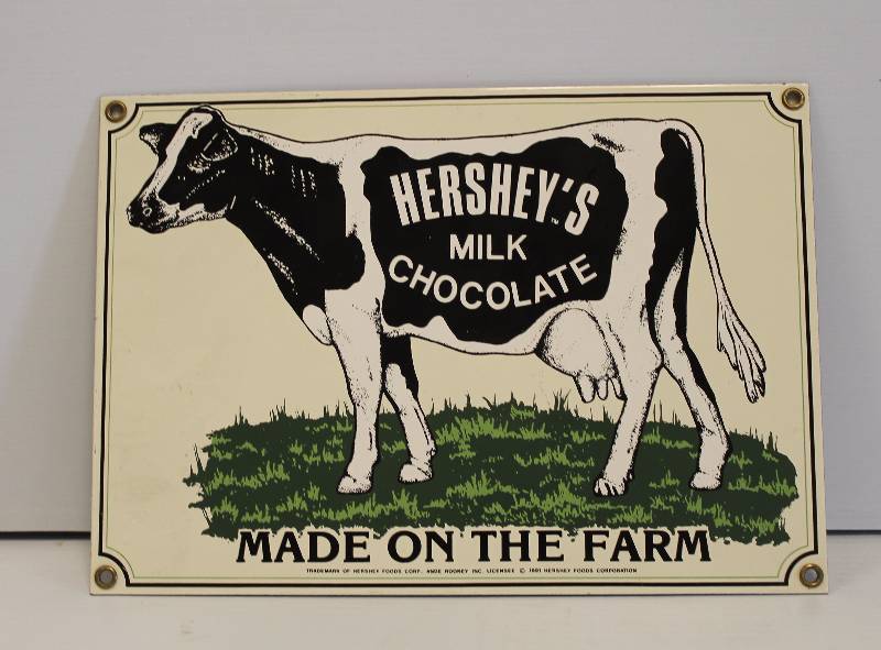 lot 33 image: Hersheys Milk Chocolate Porcelain Sin