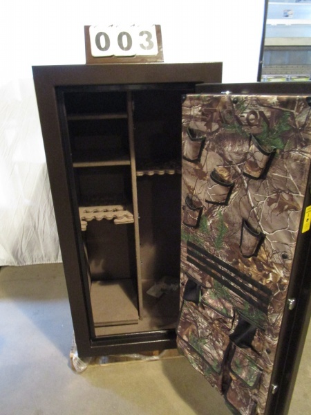 lot 3 image: Stack-On Woodland 40 Gun Safe