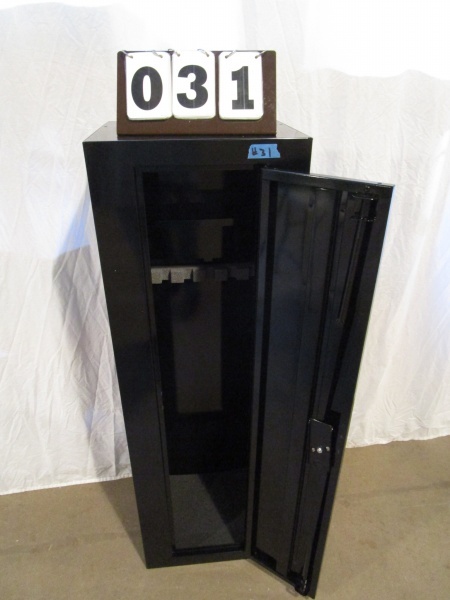 lot 31 image: Stack-On GunAmmo Security Cabinet - 10 Gun