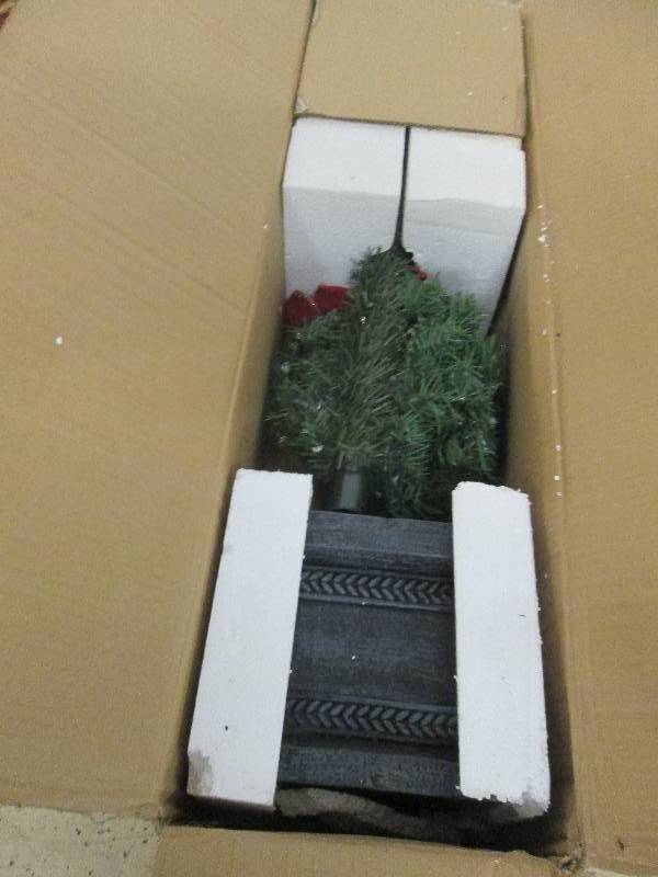 lot 6 image: Prelighted Topiary with Lantern ope...