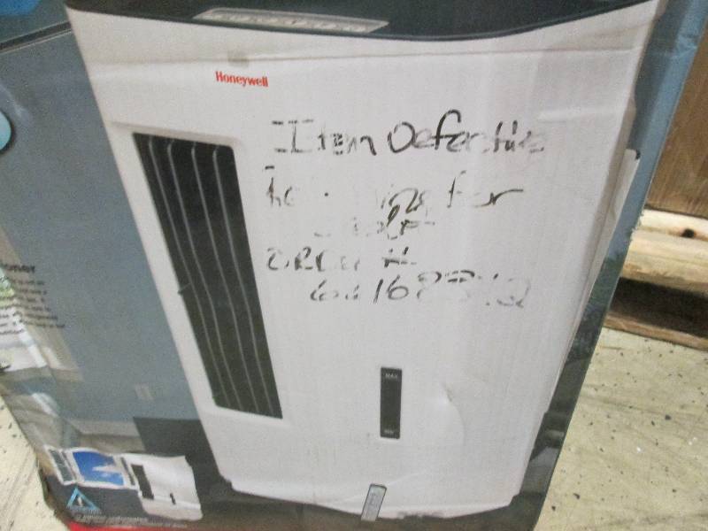 lot 112 image: Honeywell CSO71AE 176 CFM Indoor Ev...
