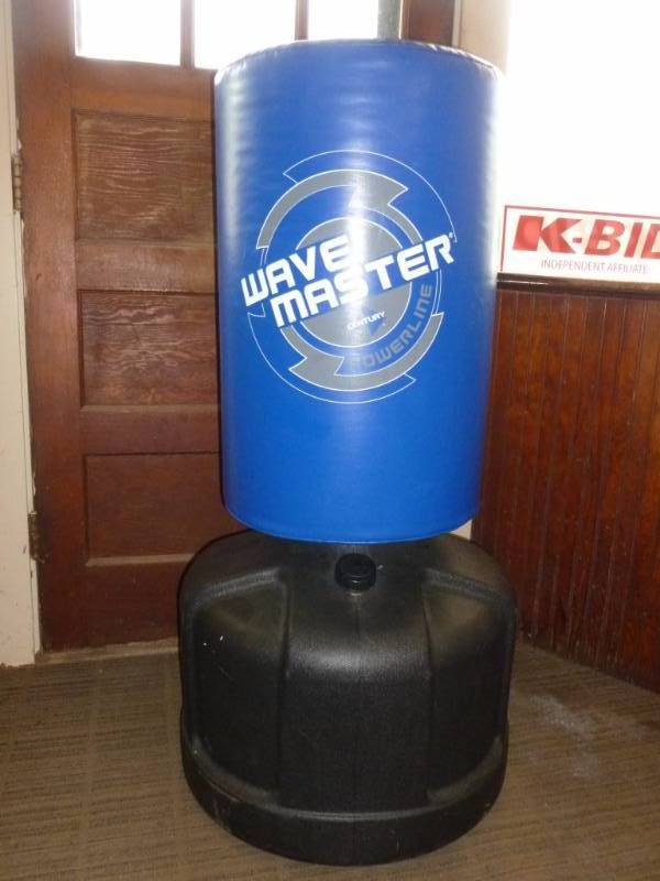 lot 7 image: Kickboxing