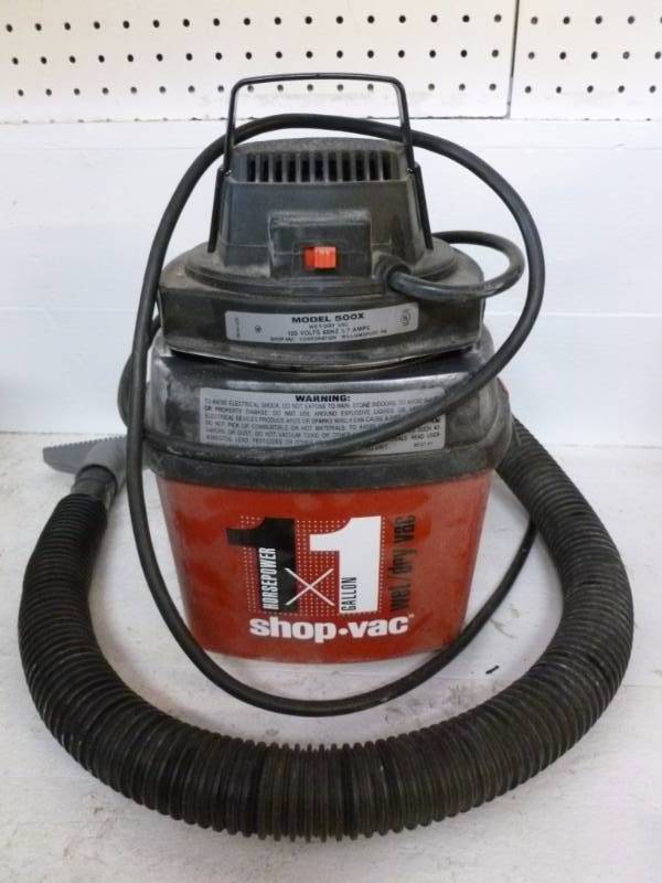 lot 34 image: Shop Vac