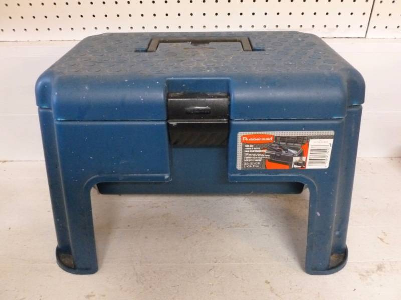 lot 58 image: Toolbox