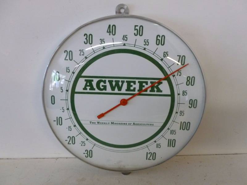lot 110 image: Outdoor Thermometer