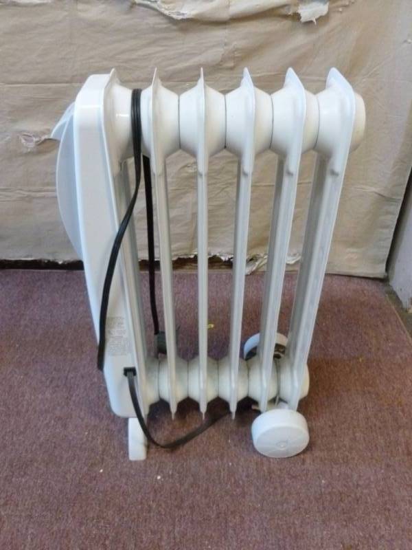 lot 115 image: Heater