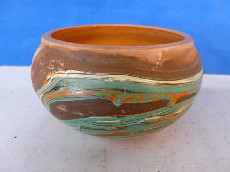 lot 128 image: Nemadji Pottery