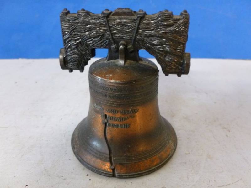 lot 142 image: Vintage Bell