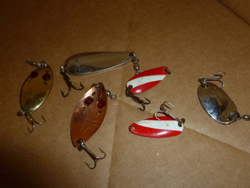 lot 163 image: Fishing Baits