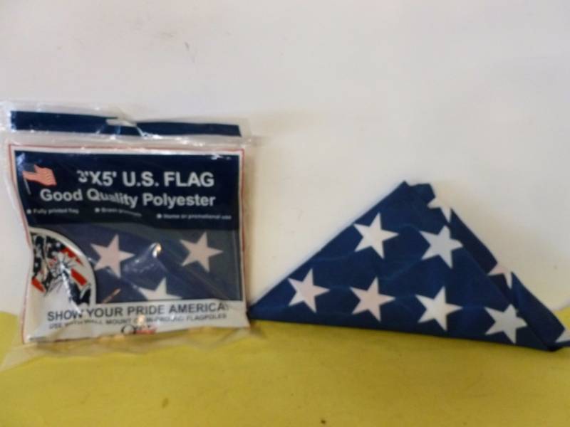 lot 193 image: US Flags