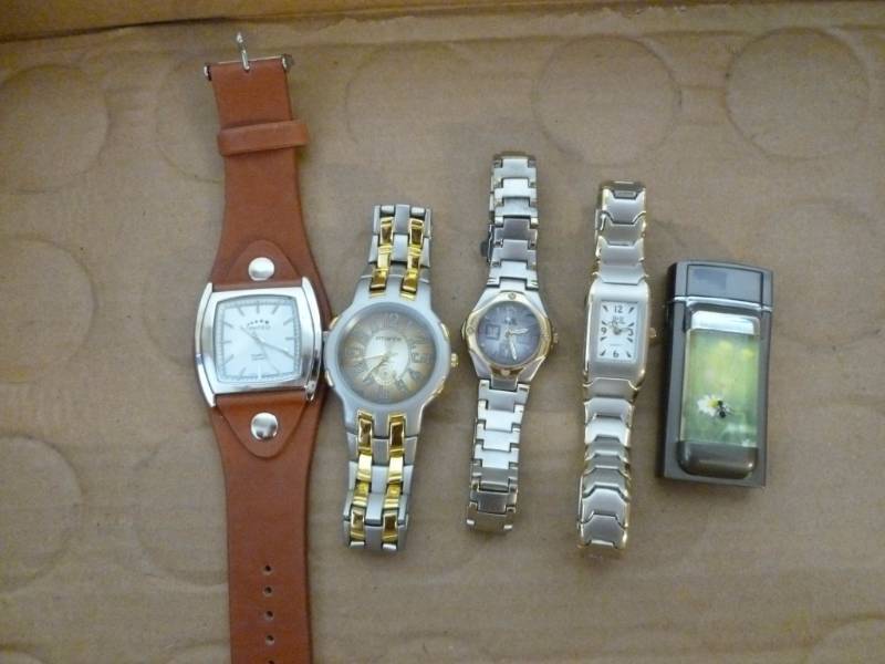 lot 214 image: Watches