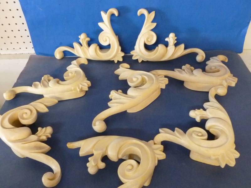 lot 248 image: Decorative