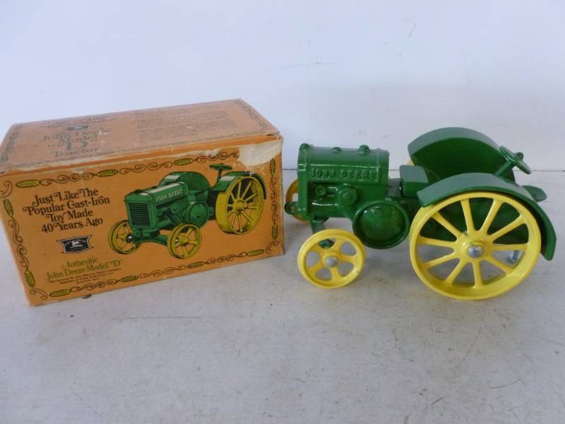 lot 255 image: Vintage Ertl