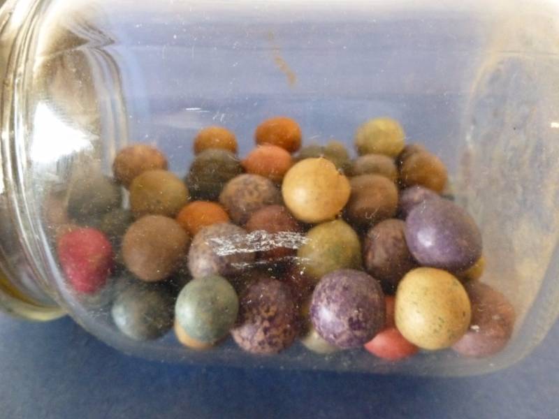 lot 275 image: Vintage Clay Marbles