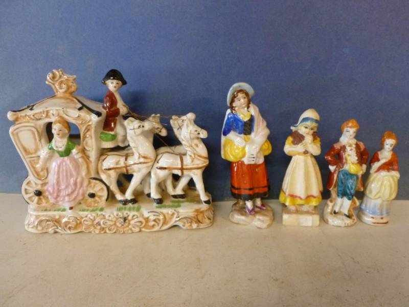 lot 288 image: Vintage Porcelain Figurines