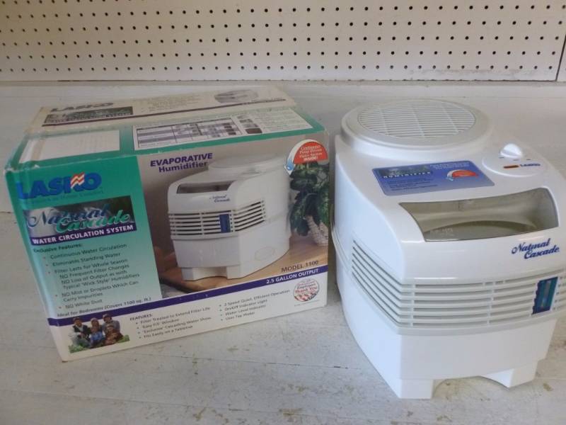 lot 317 image: Humidifier