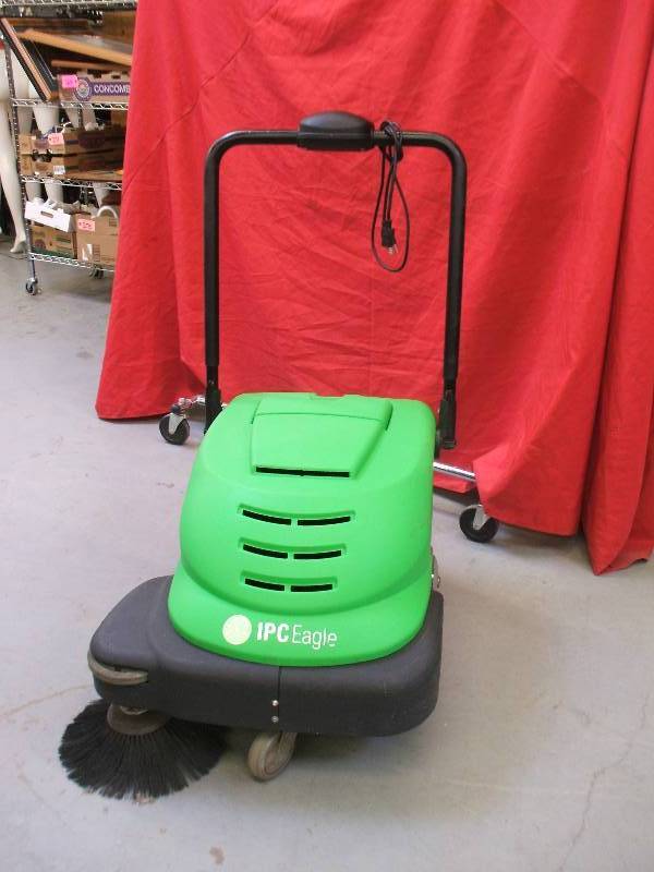 WALK BEHIND SWEEPER