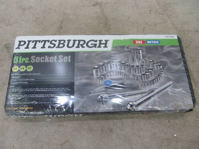 lot 24 image: BRAND NEW Pittsburgh 51 Pc Socket Set