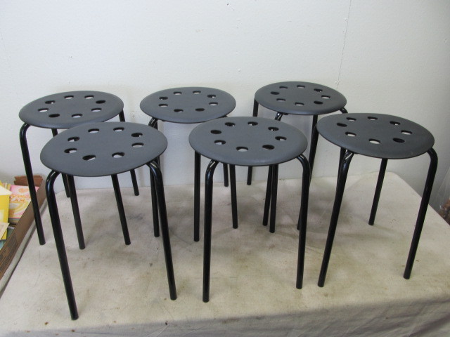 lot 27 image: Set of 6 Stackable Stools