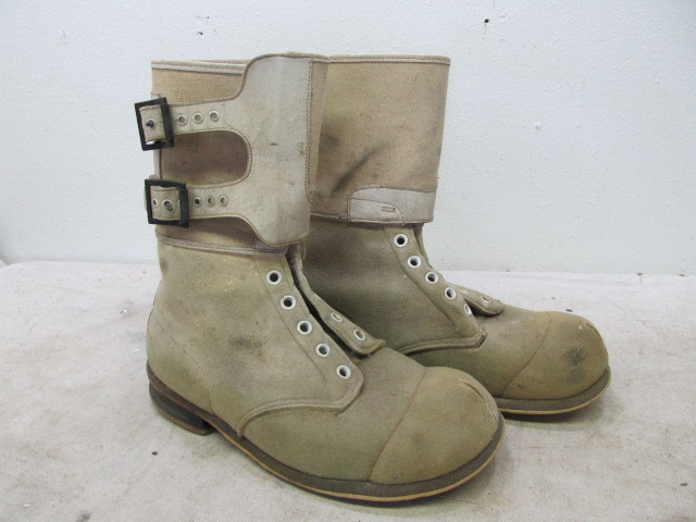 lot 53 image: Orig WW2  Korean War Era Military Bunny Boots