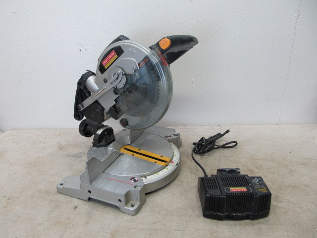 lot 65 image: CRAFTSMAN Professional 8 14 Miter Saw