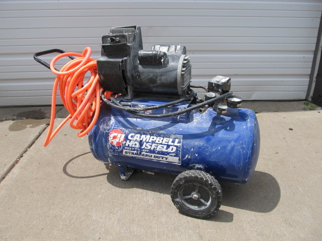 lot 70 image: Campbell Hausfeld 13 Gallon Air Compressor