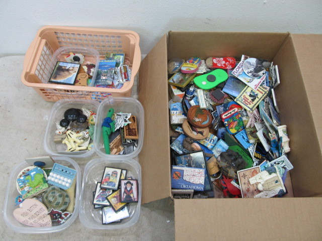 lot 86 image: Large Lot of 200 Refrigerator Magnets