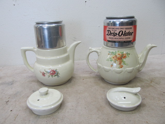 lot 91 image: Pair of Hall Teapots with Drip-O-Lator Inserts