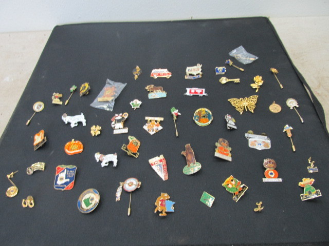 lot 102 image: Large Lot of Enameled LIONS CLUB Pins