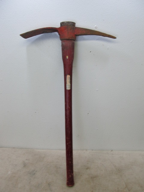 lot 10 image: Heavy Duty Hickory Handle Pickax 