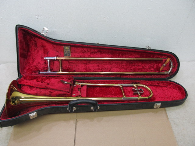 lot 134 image: Vintage RMC Reynolds Medalist Trombone wCase 