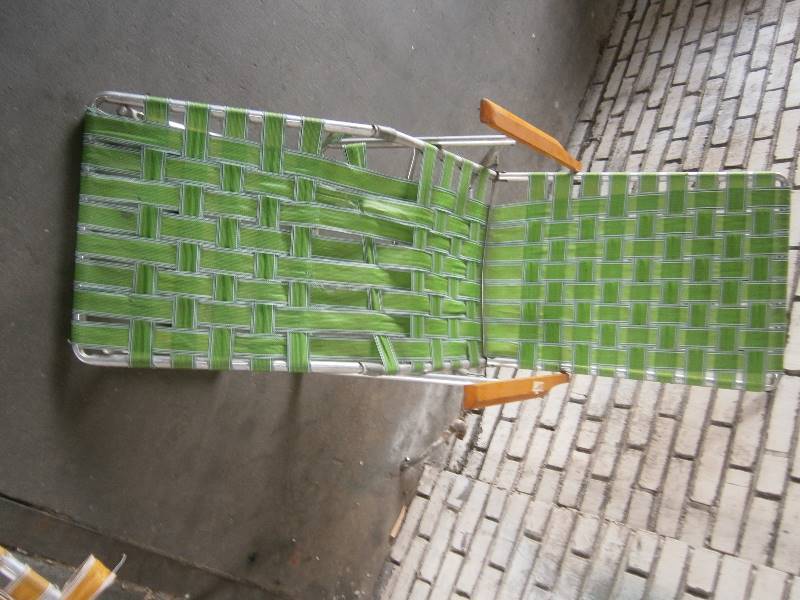 lot 170 image: 2 Vintage Webbed Aluminum Lounge Lawn Chairs