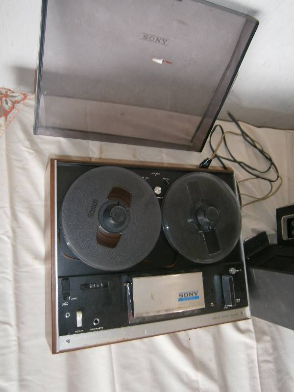 lot 155 image: 2 vintage Reel-to-reel Tape Recorders