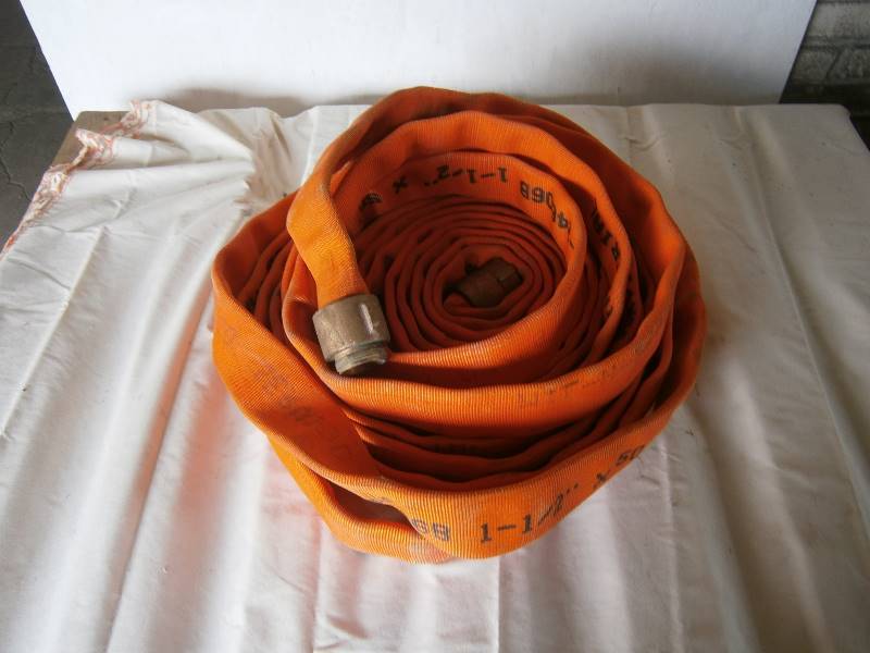 lot 165 image: Orange 1.5 Fire Hose wBrass Couplings