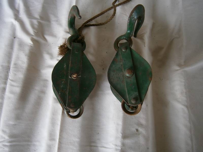 lot 163 image: Two vintage Metal 2 Wheel Pulleys 