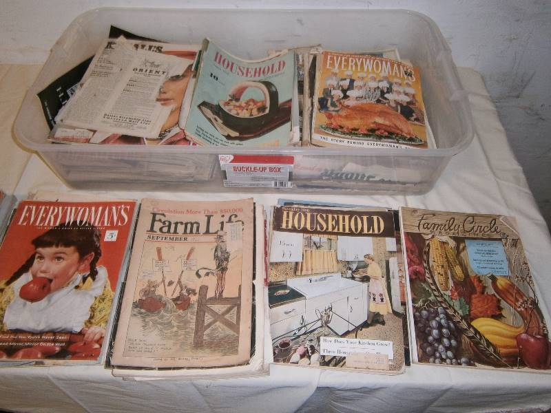lot 179 image: Big lot of Home & Garden and Farm Magazines 1920-1940s.
