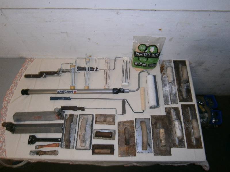 lot 184 image: Large lot of Painting and Mudding Tools and Supplies.