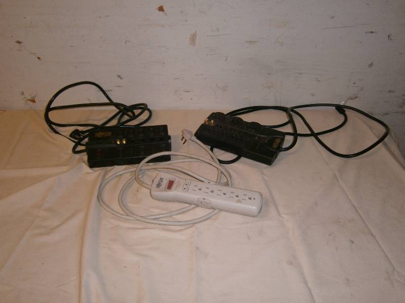 lot 188 image: Lot of 3 Power Strips