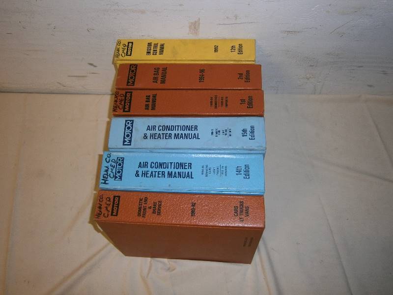 lot 198 image: 6 Motor Auto repair Manuals