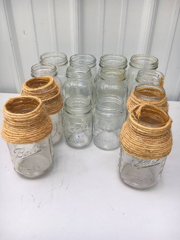 lot 39 image: 14 - Mason Jars