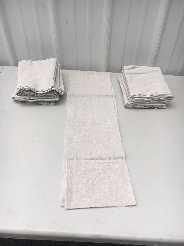 lot 56 image: 13 - 102 Table Runners