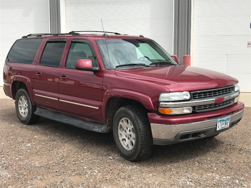 2004 Chevrolet Suburban LT, 5.3Lite...
