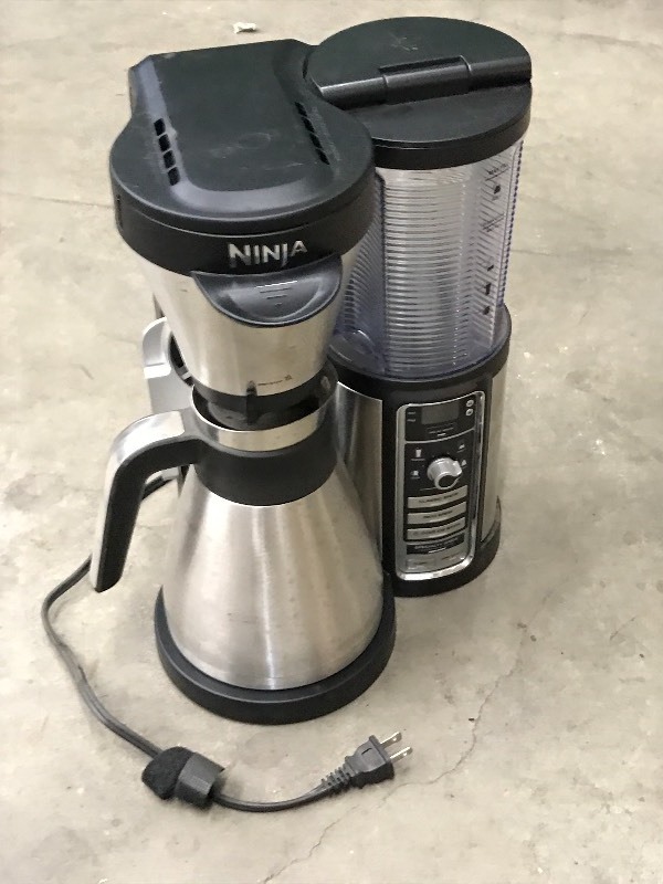 Ninja Countertop Coffee Brewer, Goo...