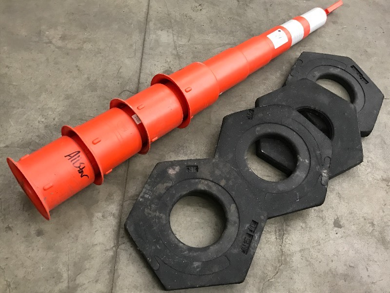 Lot Of (4) 48 Safety Cones With We...