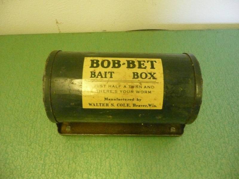 Vintage Bob-bet Bait Box 