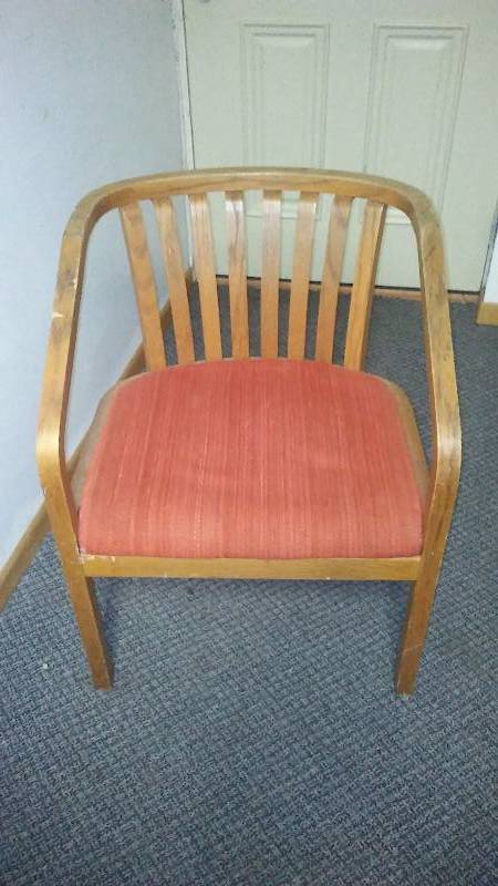 lot 65 image: Vintage Rocker and Oak Chair