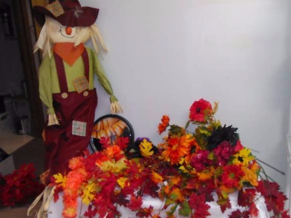 lot 35 image: Stunning collection of fall silk garlands and flowers