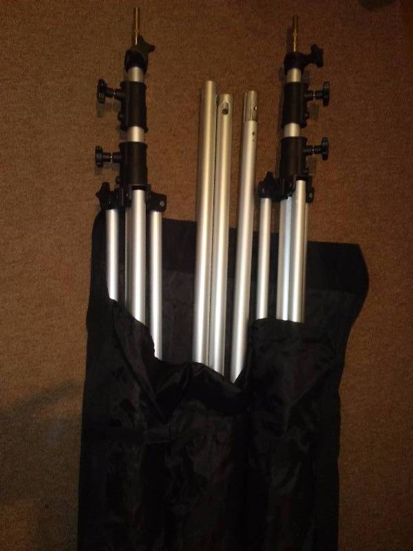 lot 89 image: Back Drop Stand, Large with carry bag, Interfit